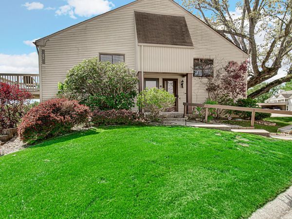 975 Millpond Road N , Valparaiso, IN 46385