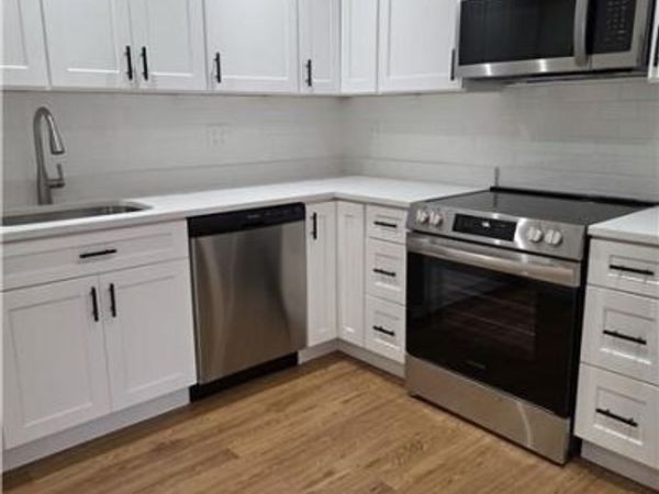 1000 Lexington, Unit 36, Waltham, MA 02452