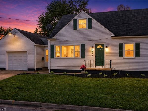 670 Davis Street , Akron, OH 44310