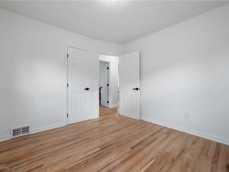 670 Davis Street , Akron, OH 44310 Photo 20