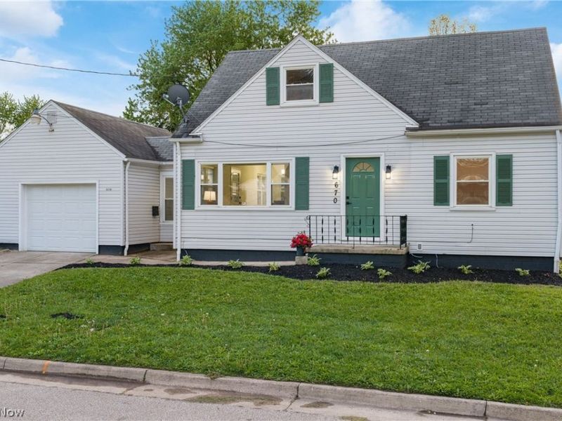670 Davis Street , Akron, OH 44310 Photo 4
