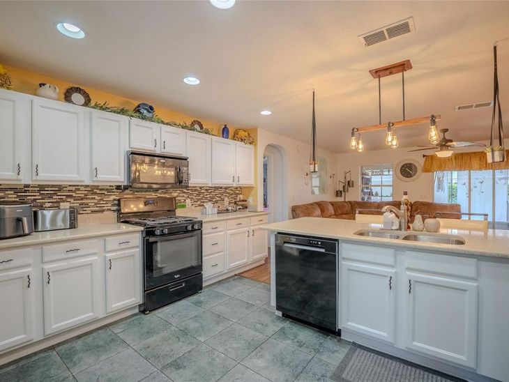 8327 SW 79th Circle, Ocala, FL 34476