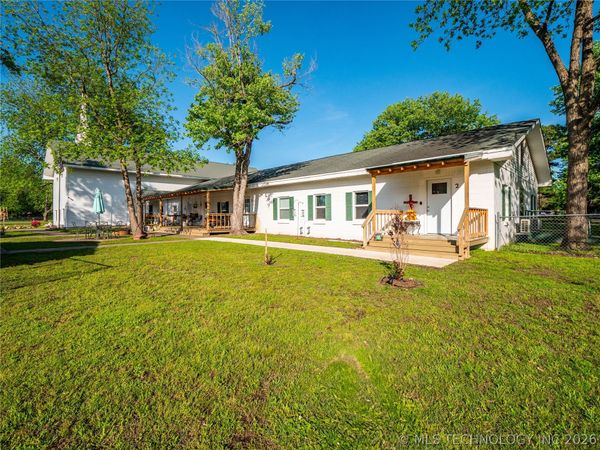 301 S 11th Street, Hartshorne, OK 74547