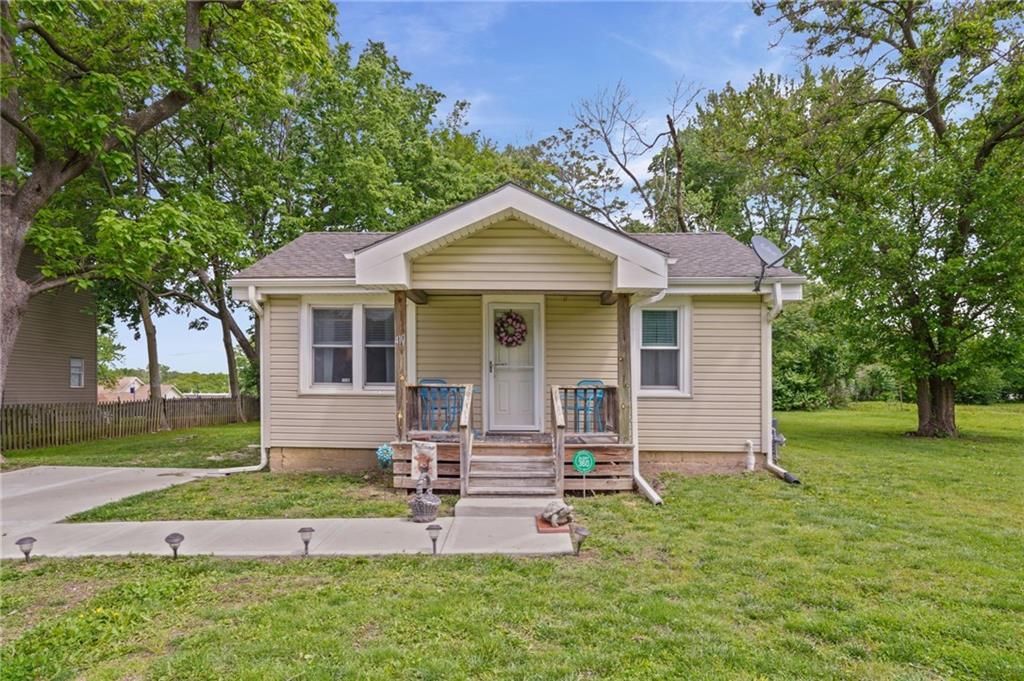 410 NE 75th Terrace, Kansas City, MO 64118 Main Photo