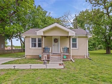 410 NE 75th Terrace, Kansas City, MO 64118