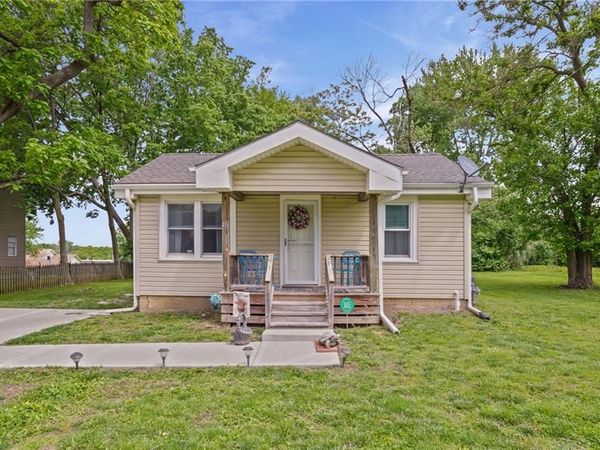410 NE 75th Terrace, Kansas City, MO 64118