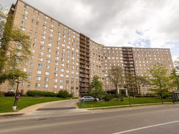 6833 N Kedzie Avenue , Unit 410, Chicago, IL 60645
