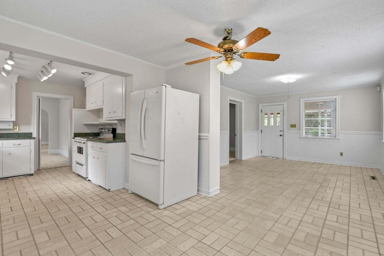 1663 Pinckney Park Drive Photo 11