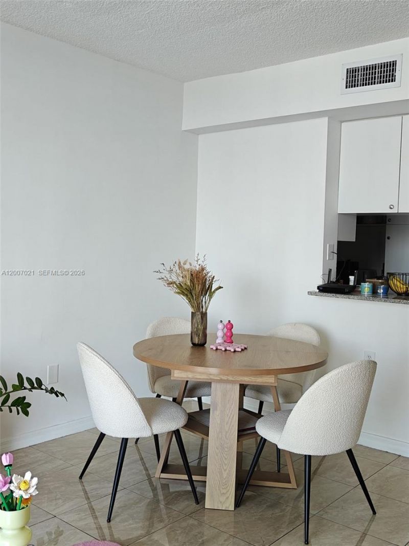 275 NE 18th St , Unit 1801, Miami, FL 33132 Photo