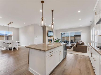 7471 Rustic Towers Drive, Sparks, NV 89436 Photo
