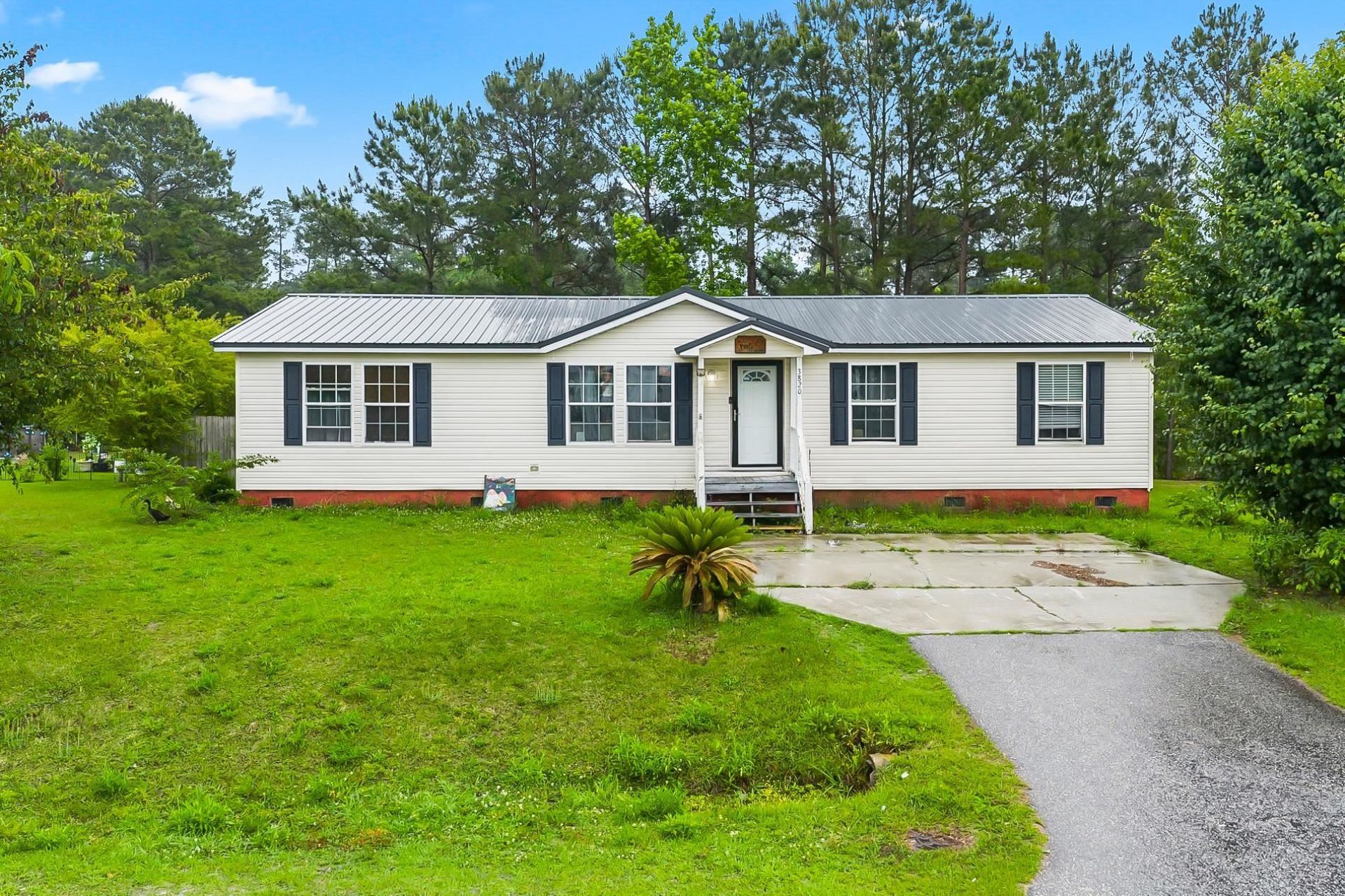 3820 Stern Dr. Photo 3
