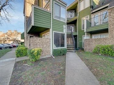 9815 Walnut Street, Unit 212, Dallas, TX 75243