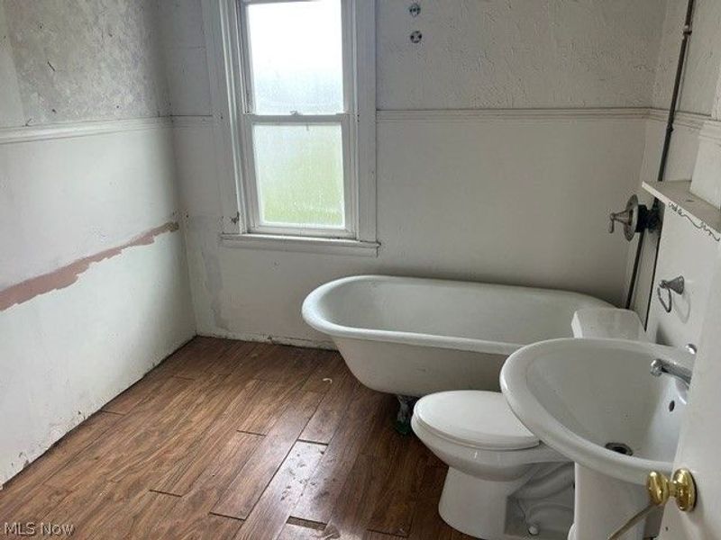 2503 E 29th Street , Lorain, OH 44055 Photo 5