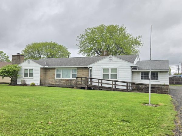 2426 E Mansfield Street , Bucyrus, OH 44820