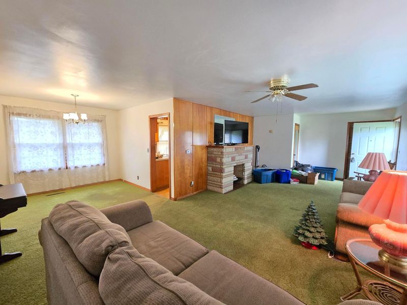 2426 E Mansfield Street , Bucyrus, OH 44820 Photo 6