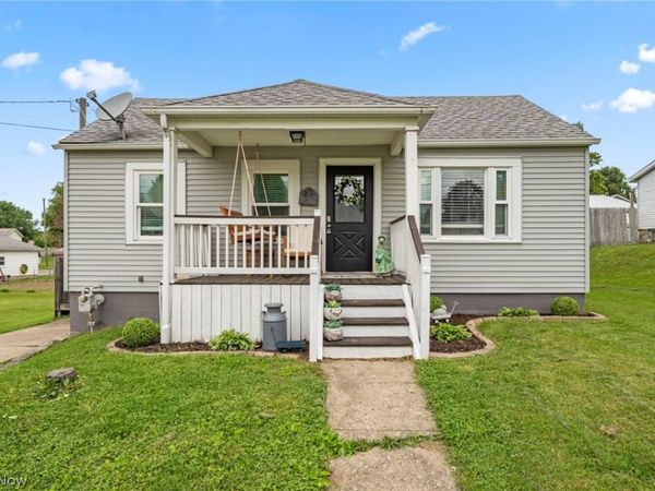 97 E Main Street , Zanesville, OH 43701