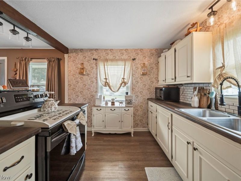 97 E Main Street , Zanesville, OH 43701 Photo 10