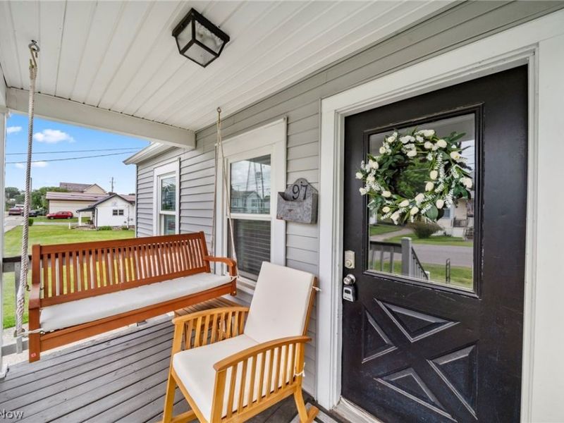 97 E Main Street , Zanesville, OH 43701 Photo 6
