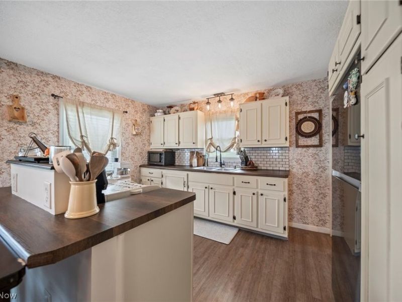 97 E Main Street , Zanesville, OH 43701 Photo 8