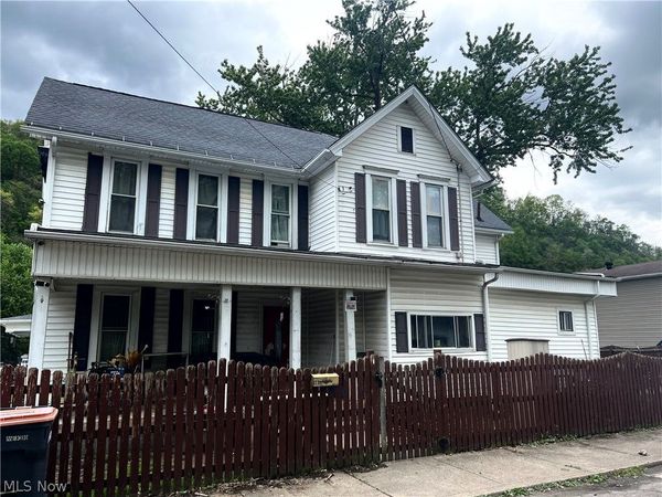 401 5th Street , Wellsville, OH 43968