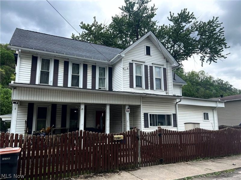 401 5th Street , Wellsville, OH 43968 Photo 1