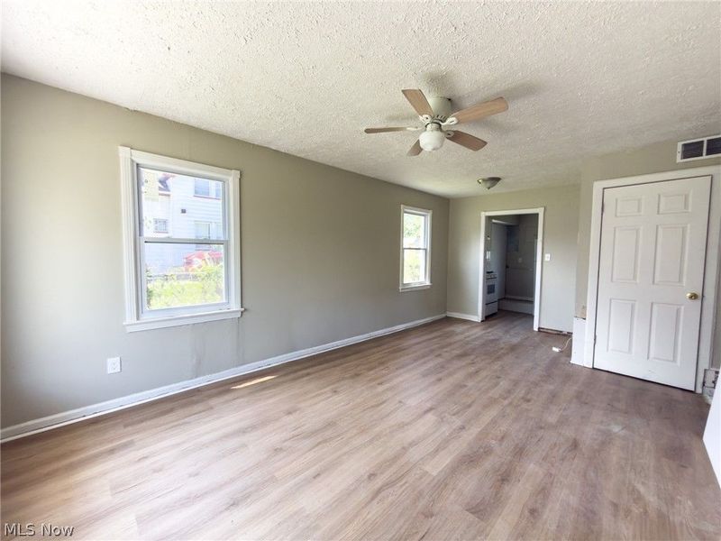 11825 Avon Avenue , Cleveland, OH 44105 Photo 2