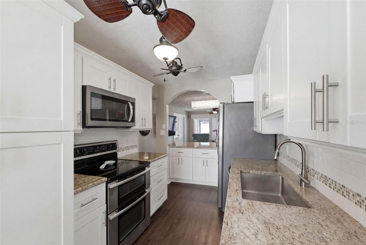 2074 Sunset Point Road , Unit 137, Clearwater, FL 33765 Photo