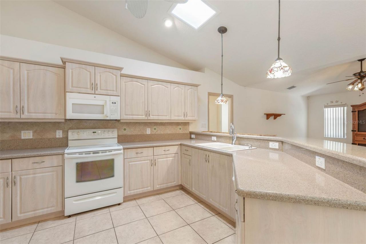 4 Porter Place , Palm Coast, FL 32164 Photo