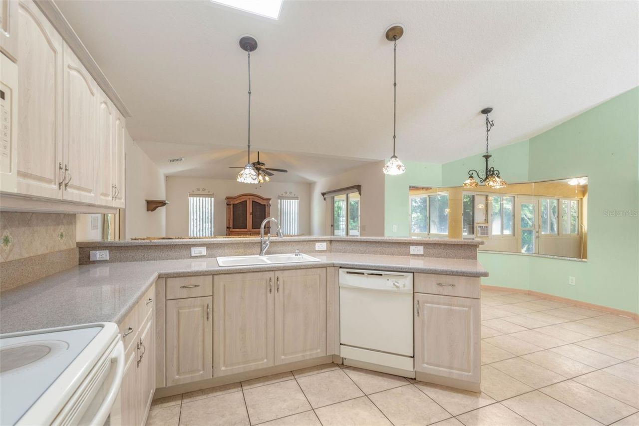4 Porter Place , Palm Coast, FL 32164 Photo