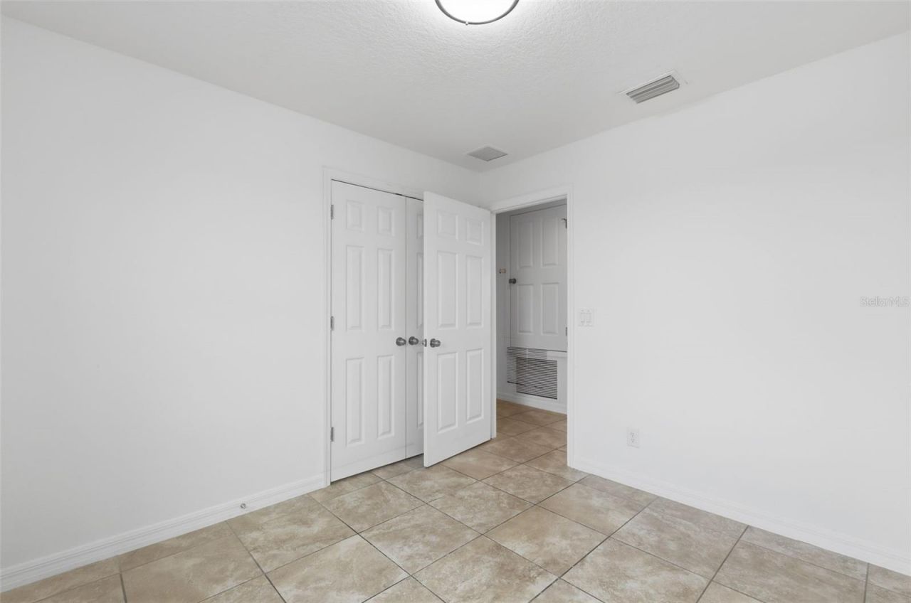 652 Samuel Place, Davenport, FL 33837 Photo