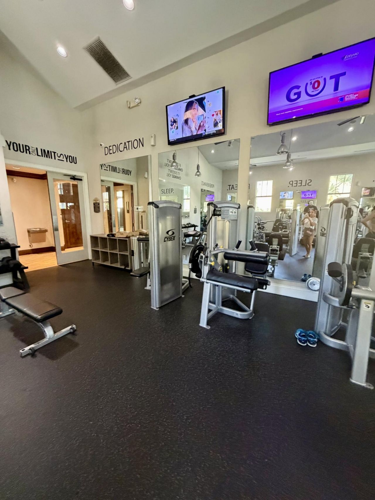 499 Corte Madera Lane, Unit 1, West Palm Beach, FL 33401 Photo