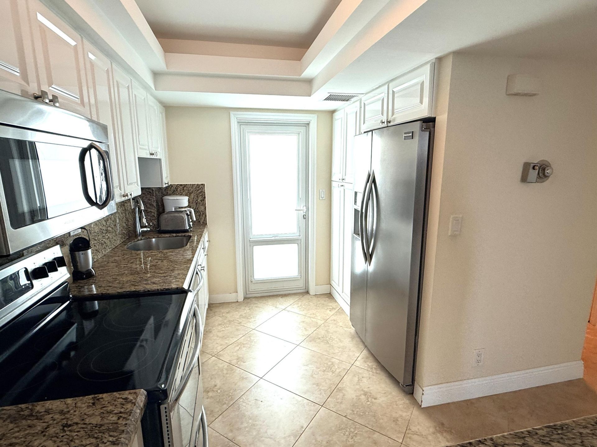 333 NE 21st Avenue, Unit 1704, Deerfield Beach, FL 33441 Photo