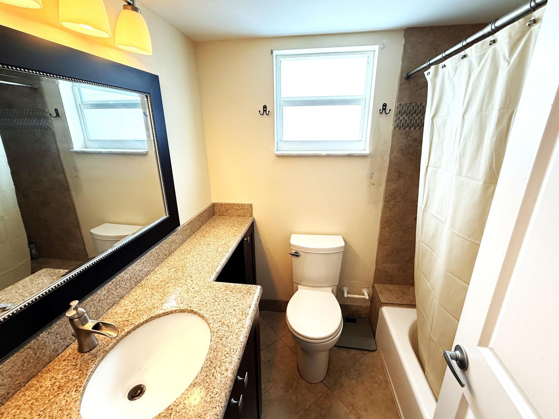 333 NE 21st Avenue, Unit 1704, Deerfield Beach, FL 33441 Photo