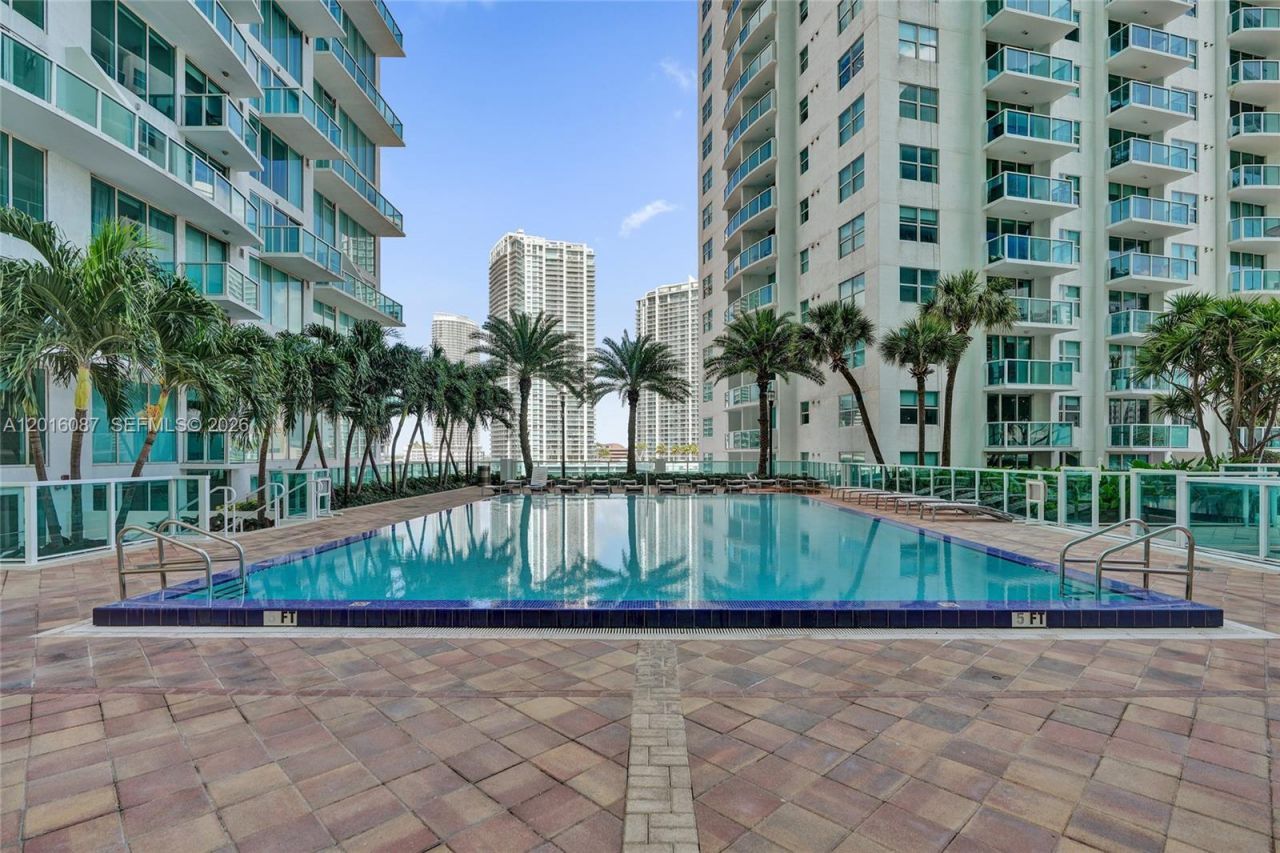 31 SE 5th St, Unit 2305, Miami, FL 33131 Photo