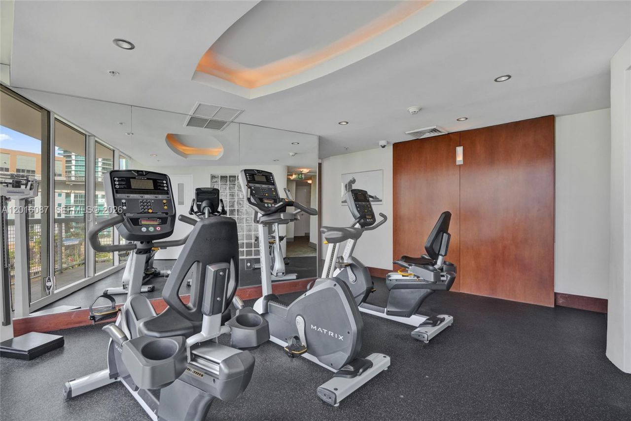 31 SE 5th St, Unit 2305, Miami, FL 33131 Photo