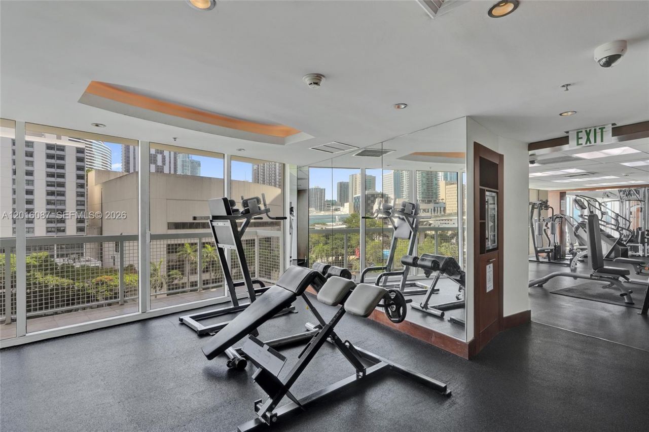 31 SE 5th St, Unit 2305, Miami, FL 33131 Photo