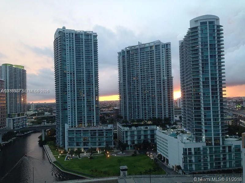 31 SE 5th St , Unit 2305, Miami, FL 33131 Photo