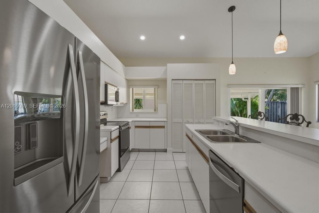 12511 NW 10th St , Sunrise, FL 33323 Photo