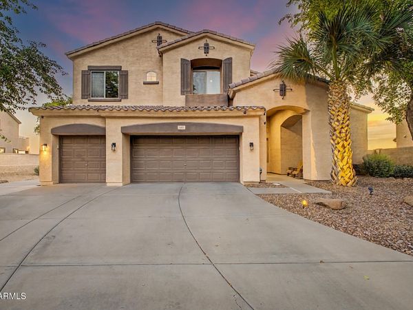 682 E CAPRICORN Way, Chandler, AZ 85249