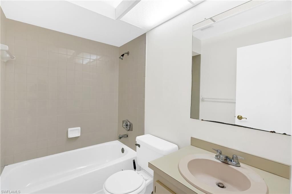 4708 SW 8th Pl, Unit 203, Cape Coral, FL 33914 Photo