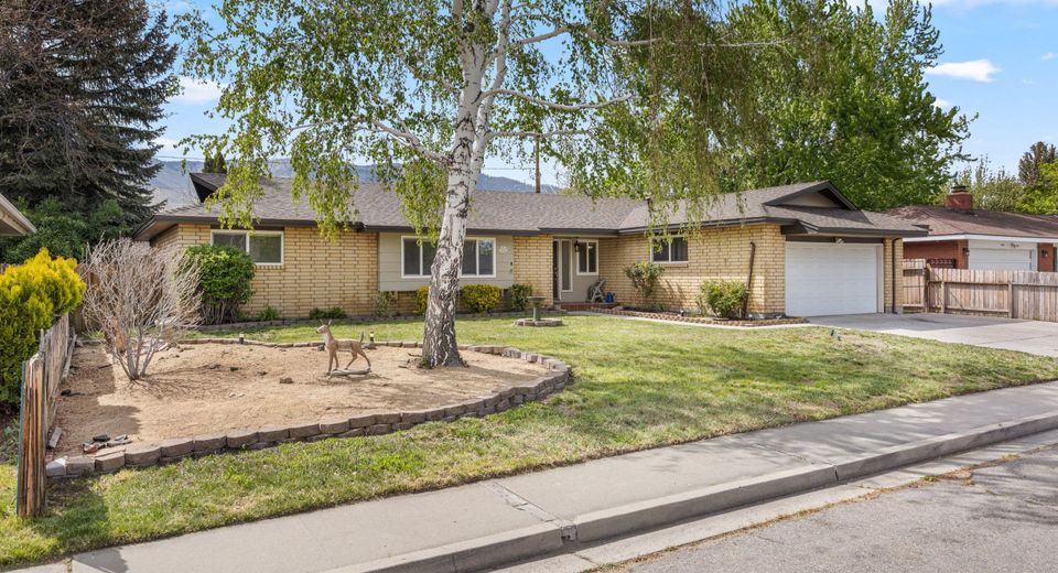 904 Saratoga Way, Carson City, NV 89703 Photo