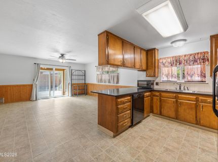 904 Saratoga Way, Carson City, NV 89703 Photo