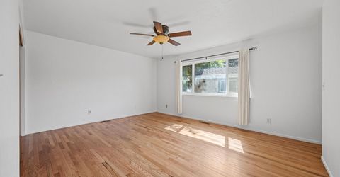 904 Saratoga Way, Carson City, NV 89703 Photo
