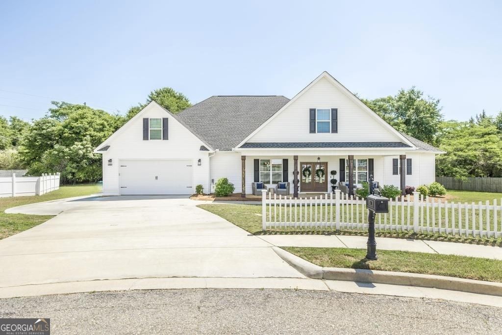 213 Silk Tree Trace, Kathleen, GA 31047 Main Photo