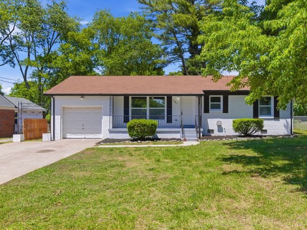 1307 Diana St , Murfreesboro, TN 37130