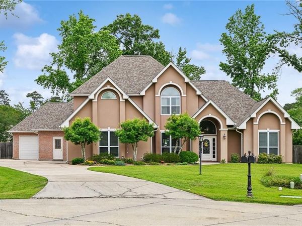 1338 WOODMERE Drive , Mandeville, LA 70471