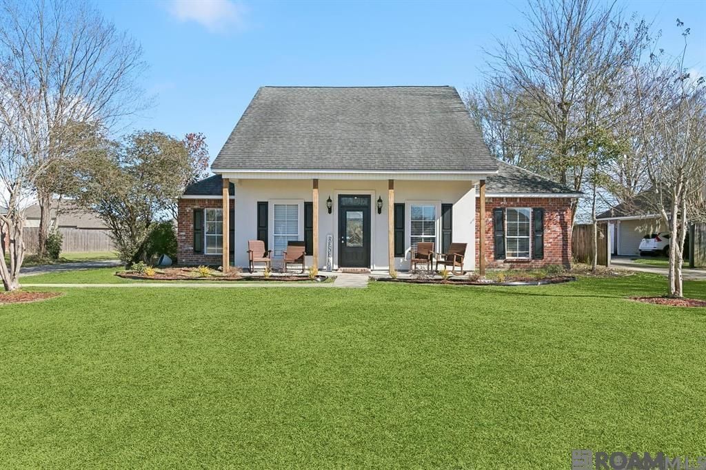 36340 Lucas Dr, Denham Springs, LA 70706 Main Photo