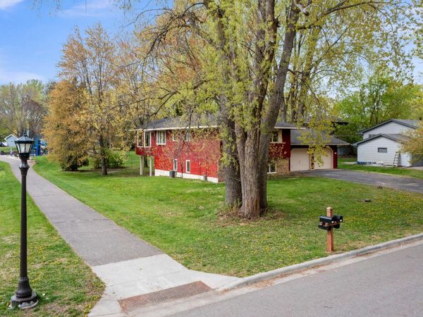 722 Parkview Lane N, Champlin, MN 55316