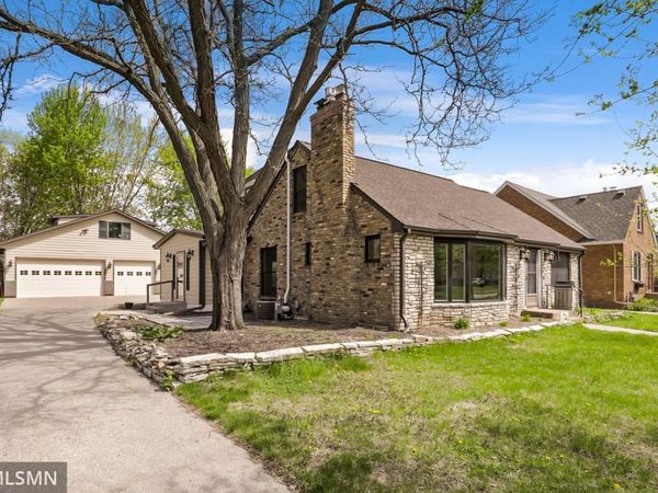 915 Nebraska Avenue W, Saint Paul, MN 55117