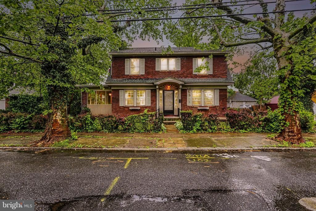 217 Seneca Street , Harrisburg, PA 17110 Main Photo